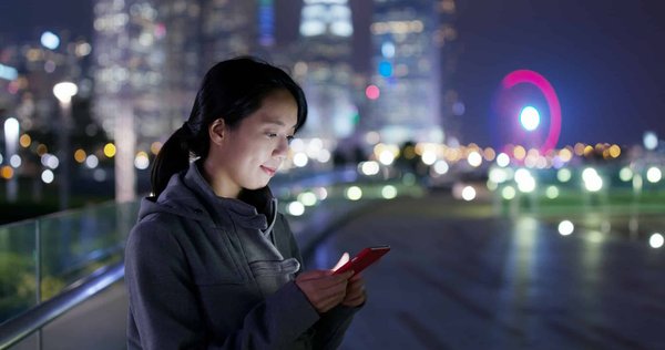 Est-il possible de programmer des réponses SMS automatiques lors de la conduite avec un Xiaomi Mi 10?